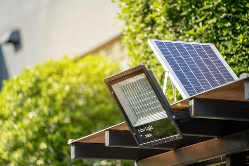 A Day in the Life of a Solar-Powered Home